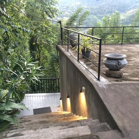 Selyna Sky Terrace Bed and Breakfast Kandy Buitenkant foto
