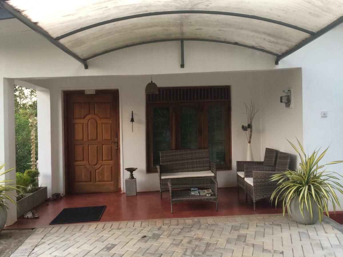 Selyna Sky Terrace Bed and Breakfast Kandy Buitenkant foto